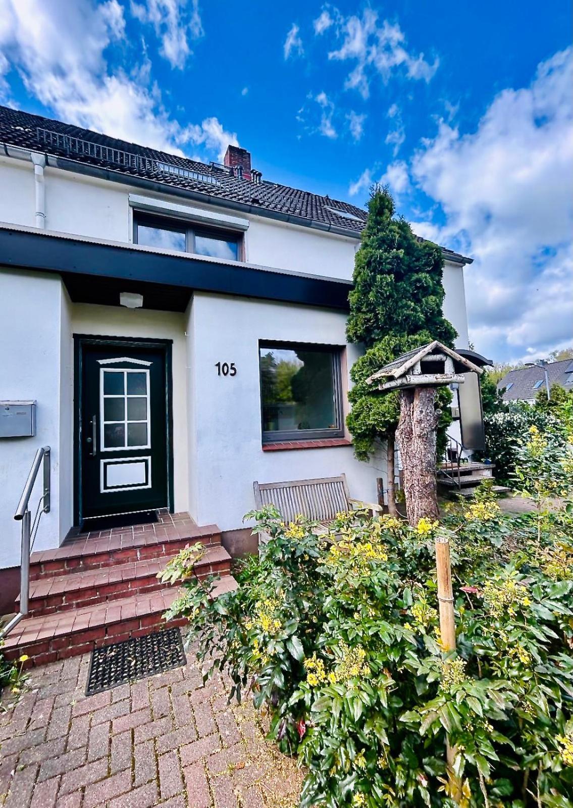 Feelslikehome - Reihenhaus Zwischen Hamburg Und Heide Mit Garten&Garage Neu Wulmstorf Bagian luar foto